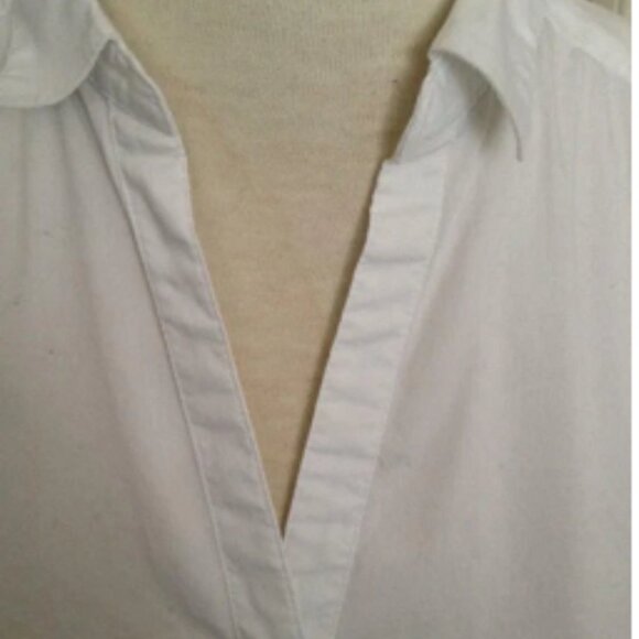 Forever 21 Womens Long Sleeve White or Blue Button Up Shirt Size XS - Picture 6 of 9